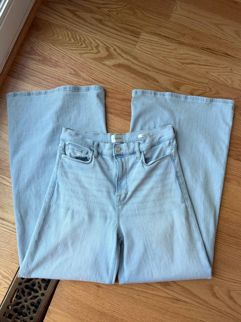 FRAME Le Palazzo High Rise Wide Leg Jeans Light Wash Size 31 NWT $288 - Picture 4 of 14